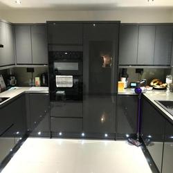 Kitchen Installation with our Builders in Essex and London 